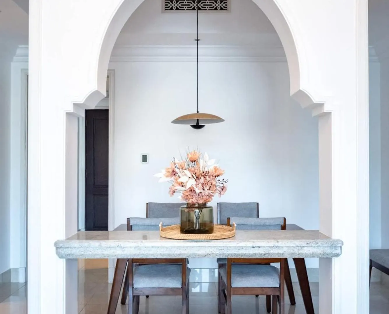 Апартаменты Silkhaus Stunning 1Bdr With Access To Souq Al Bahar In Downtown Дубай 0*,  ОАЭ